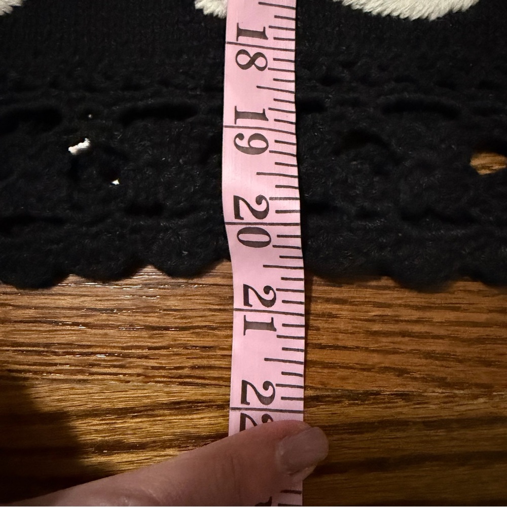 Reference Point Vintage Black White Embroidered S… - image 9